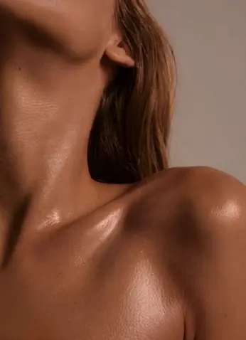 Article : 'Summer Glow : nos meilleurs conseils pour une peau propre et rayonnante'